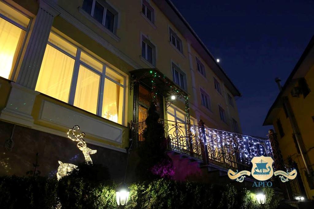 Hotel Argo Leópolis Exterior foto